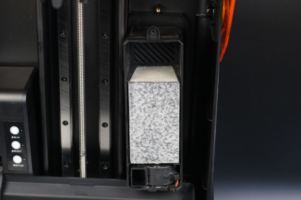Used-Carbon-Filter-on-Creality-Halot-Mage-Pro2.jpg