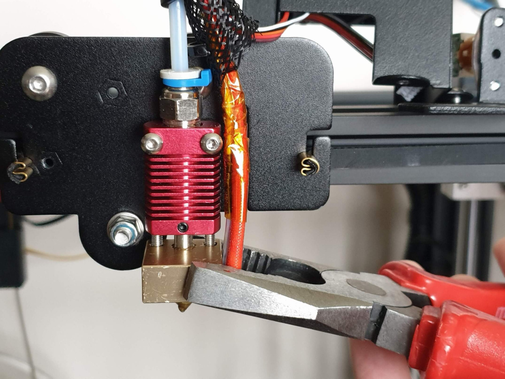 How-To-Change-The-3D-Printer-Nozzles-guide-5.jpg