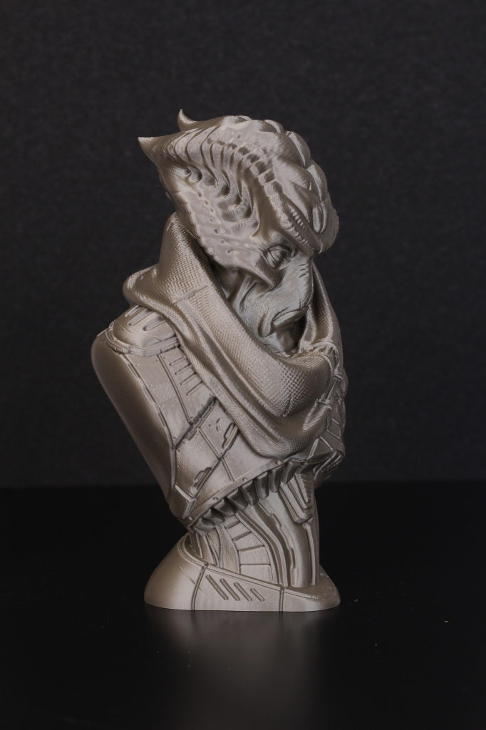 Alien-Bounty-Hunter-from-Eastman-printed-on-Sidewinder-X1-5.jpg