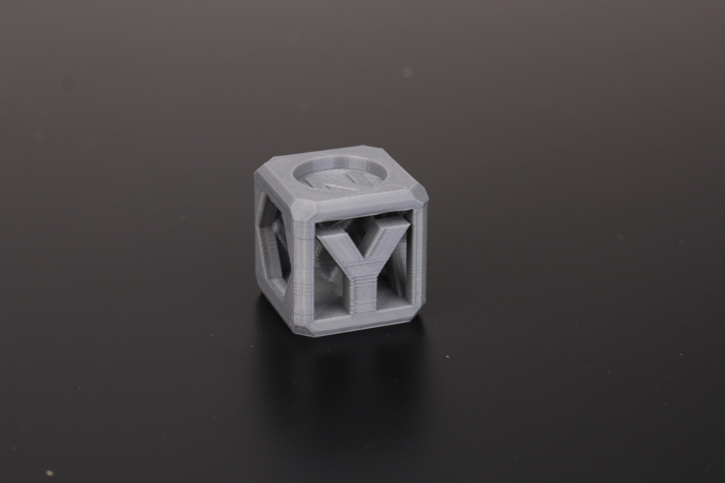 Helix-Cube-Test-Print-on-Sidewinder-X2-5.jpg