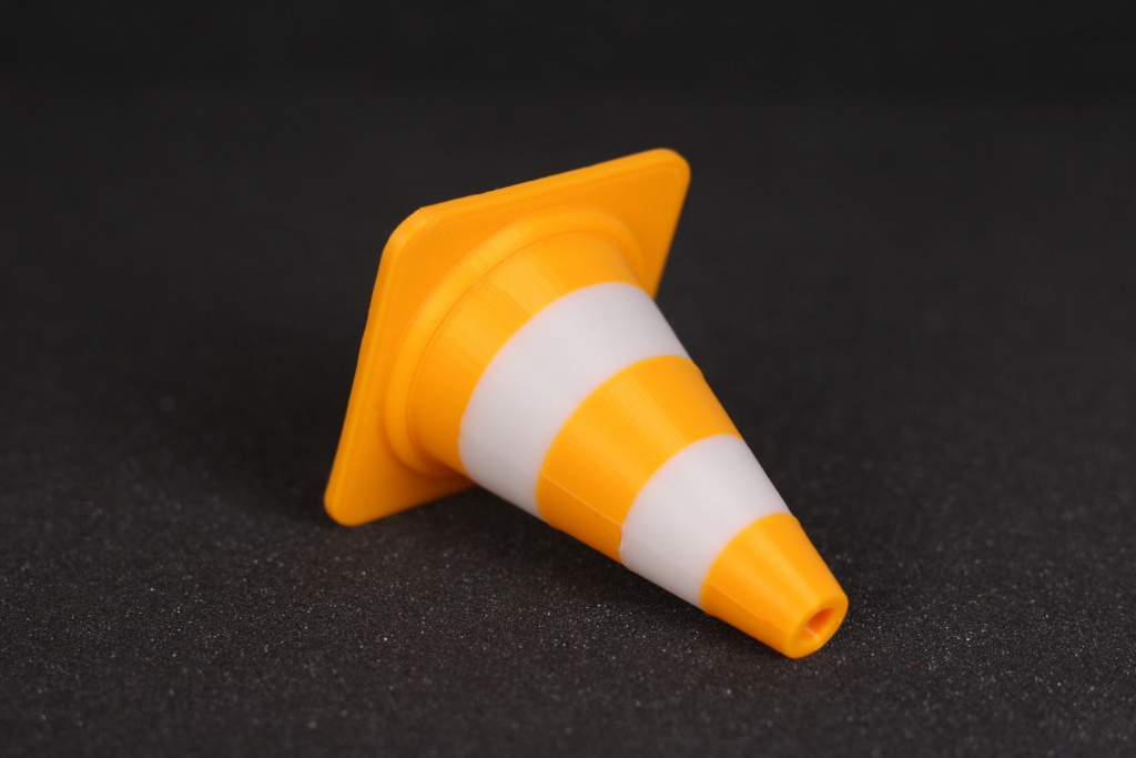 Dual-Color-Traffic-Cone-4.jpg