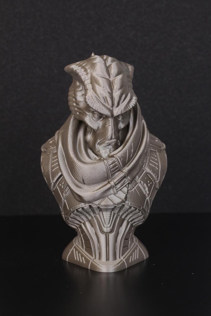 Alien-Bounty-Hunter-from-Eastman-printed-on-Sidewinder-X1-1.jpg