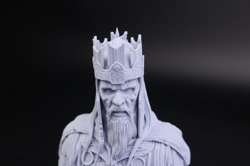 King-of-the-Dead-by-Fotis-Mint-Anycubic-Photon-D2-Review5.jpg