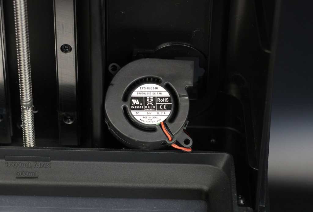 Halot-Mage-Pro-carbon-filter-fan.jpg