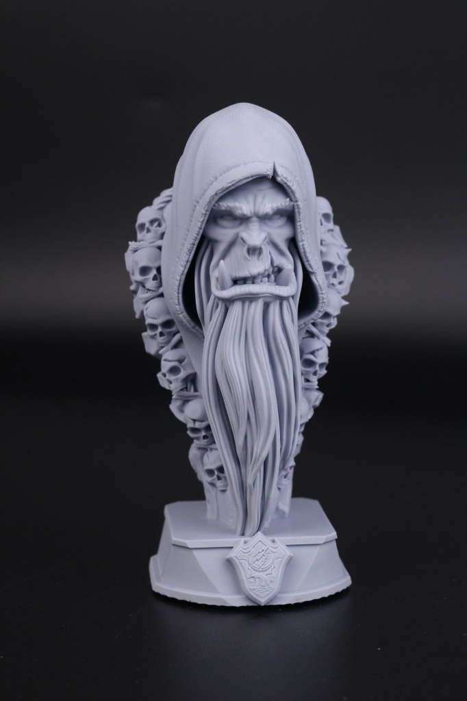 GulDan-Bust-from-Fotis-Mint-Anycubic-Photon-D2-Review1.jpg