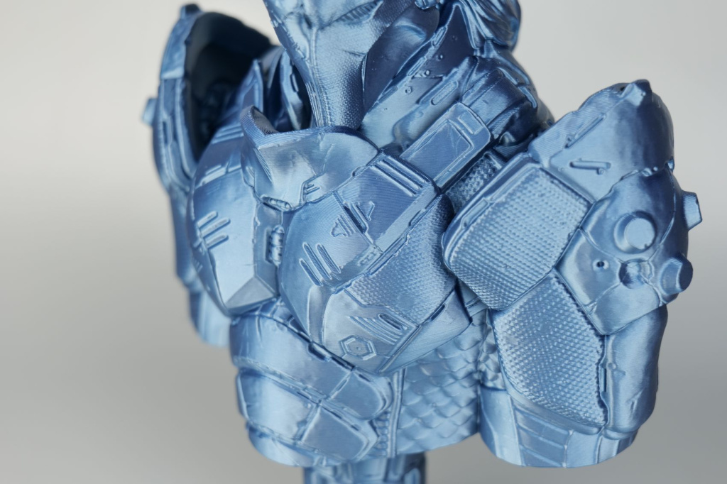 Deathstroke-Bust-PLA-print-on-Bambu-Lab-A1-Mini5.jpg
